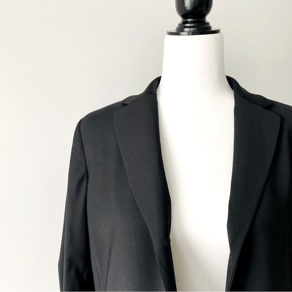 Classic Staple Blazer - Picture 2 of 14